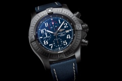 02_super-avenger-chronograph-48-night-mission-1